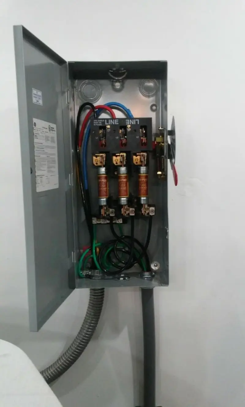 Three-phase disconnect switch installed for Electrical Wiring & Rewiring in Cibolo